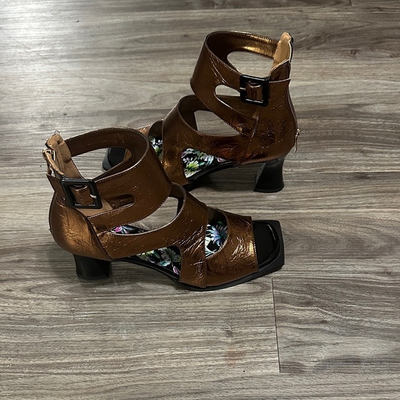 no brand Shoes - Metallic Brown Strappy Heel Sandals